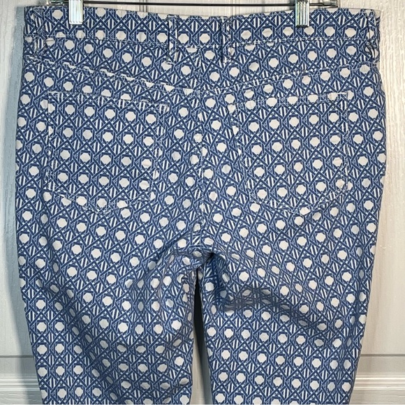 Tommy Bahama Skinny Ankle Jeans Sz 31 x 28 Violet Petal Blue White Print - Picture 8 of 13